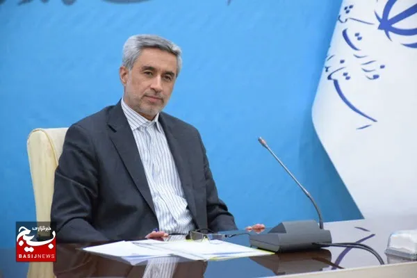 بسیجیان ما باید جزء سرآمدان علم و دانش باشند/ امروز کشور ما قله‌های پیشرفت و ترقی را طی می‌کند
