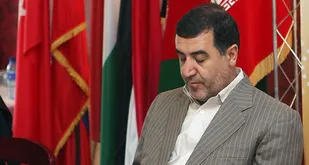 مسئولان به بهانه کار فرهنگی، از اجرای قانون حجاب فرار نکنند