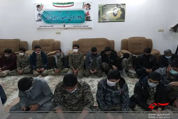 برگزاری یادواره شهید آبروی محله در زاهدان