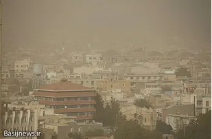 ریزگردها همچنان در آسمان اراک جولان می دهند/تنفس در هوای سالم آرزوی قدیمی اراکی ها!