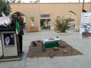 یادواره شهدا و خاطره گویی گرامیداشت هفته دفاع مقدس