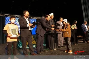 ازحافظان و قاریان مسابقه بزرگ قرآنی سوره مبارکه انسان تجلیل شد