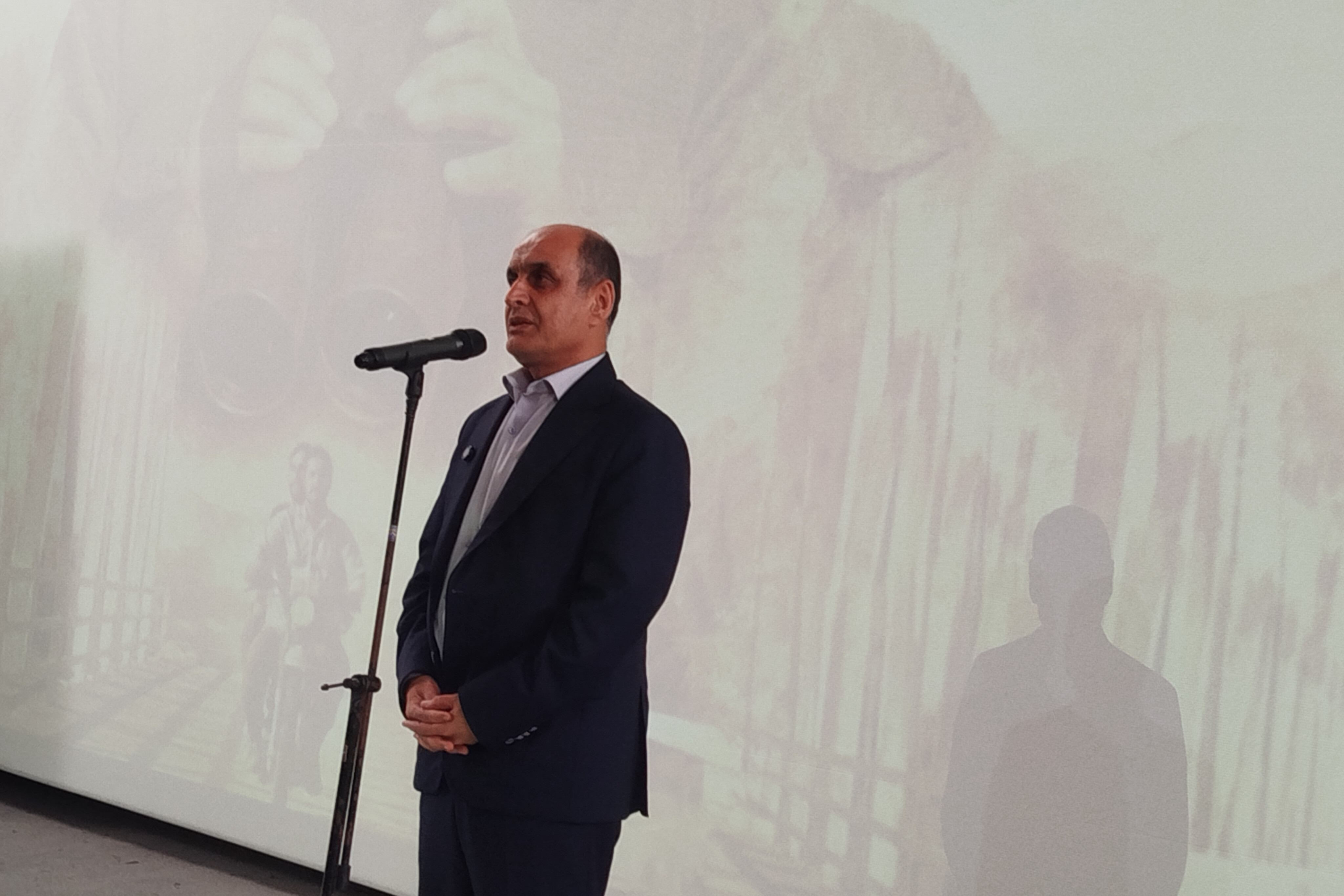 تولید آثار مرتبط با فرهنگ ایثار و شهادت در گیلان افزایش مییابد تولید آثار مرتبط با فرهنگ ایثار و شهادت در گیلان افزایش مییابد