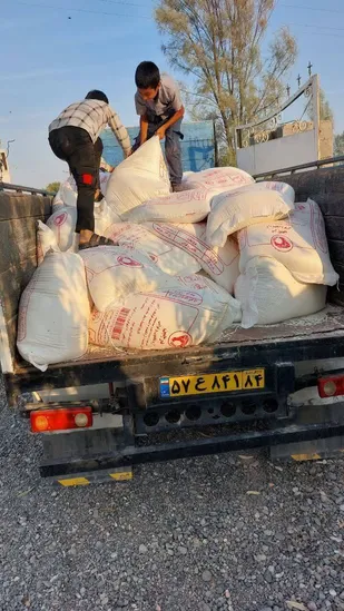 توزیع150کیسه آرد بین نیازمندان روستاهای شهرستان کهنوج