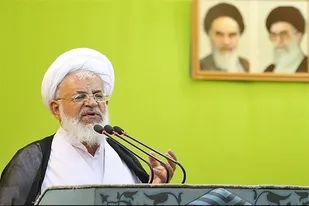 لزوم تبیین واقعه غدیر برای همگان/ مردم زودهنگام به استقبال محرم نروند