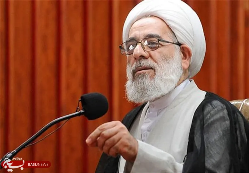 میدان و علم، دو بال صیانت از اسلام ناب