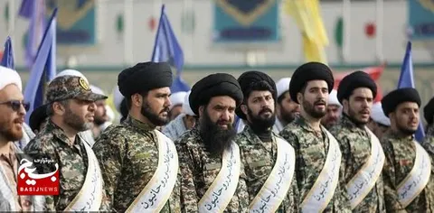 مانور قدرت و آمادگی بسیجیان تهران بزرگ در هفته بسیج