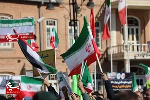 راهپیمایی باشکوه 22 بهمن در آذربایجان غربی برگزار شد