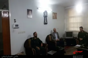دیدار فرمانده سپاه ملایر با خانواده شهیدان &laquo;صالحیان&zwnj;فر&raquo; و &laquo;زورآبادی&raquo;