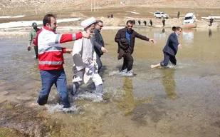مسئولین مشکل روستای مرادآباد دیناران را رفع کنند
