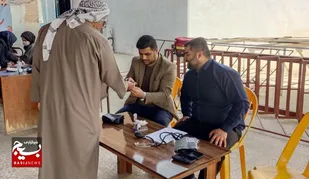 پایش سلامت مردم در بندر امام خمینی (ره) توسط پزشکان جهادی