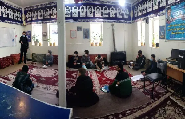 برگزاری کلاس ریاضی در پایگاه بسیج بلال حبشی