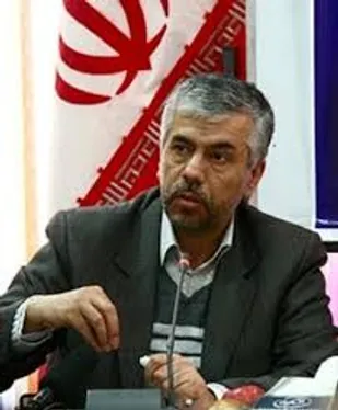 مجلس؛حذف اساتید انقلابی از دانشگاهها را پیگیری کند
