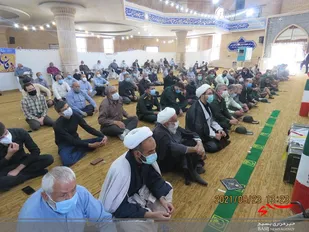 حضور کارکنان ناحیه دهاقان در نماز عبادی سیاسی جمعه