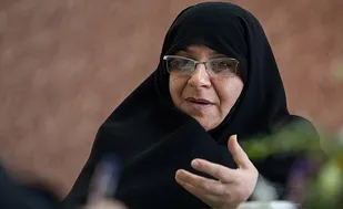شعارزدگی شورای انقلاب فرهنگی هزینه بالایی دارد