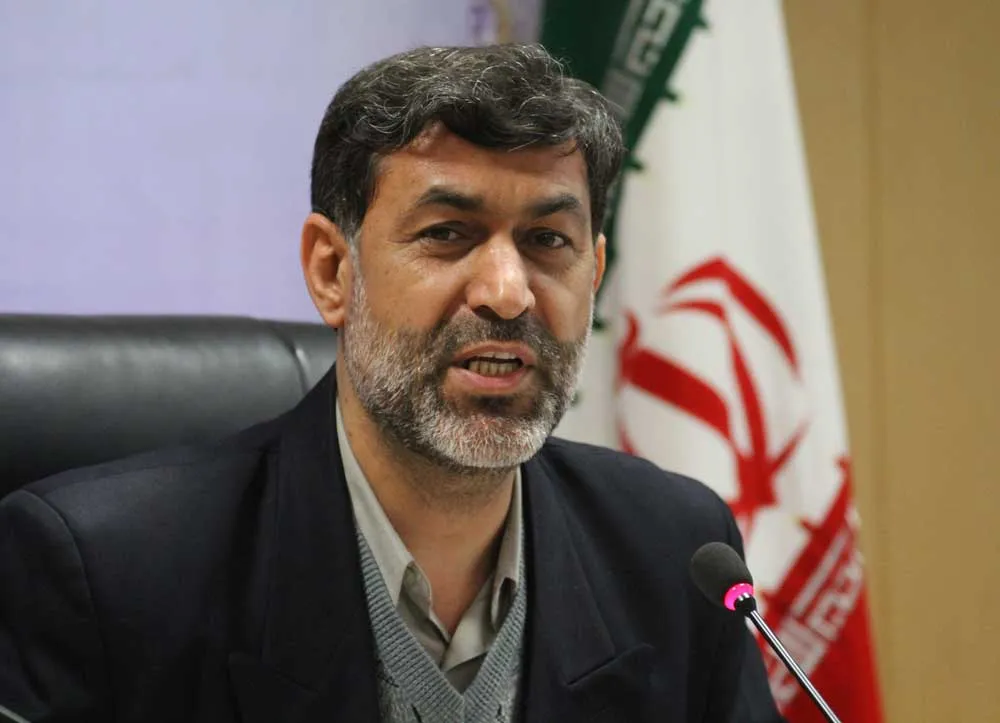 دوقطبی‌سازی سیاسی یکی از مهم‌ترین خطرات تهدید ماندگاری انقلاب /علم، اقتصاد و توان دفاعی سه عنصر ماندگاری نظام