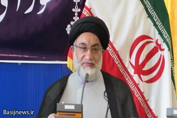 نبود خانه عالم در برخی روستاها یک نقص است