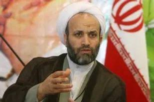 بسیجیِ خط انقلاب عشق به انسان&zwnj;ها را محوری آسمانی می&zwnj;داند/ باید این روحیه بسیجی را به مردم معرفی کنیم