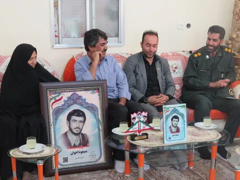 باید فرهنگ سرکشی از خانواده شهدا در بین مسئولین نهادینه شود