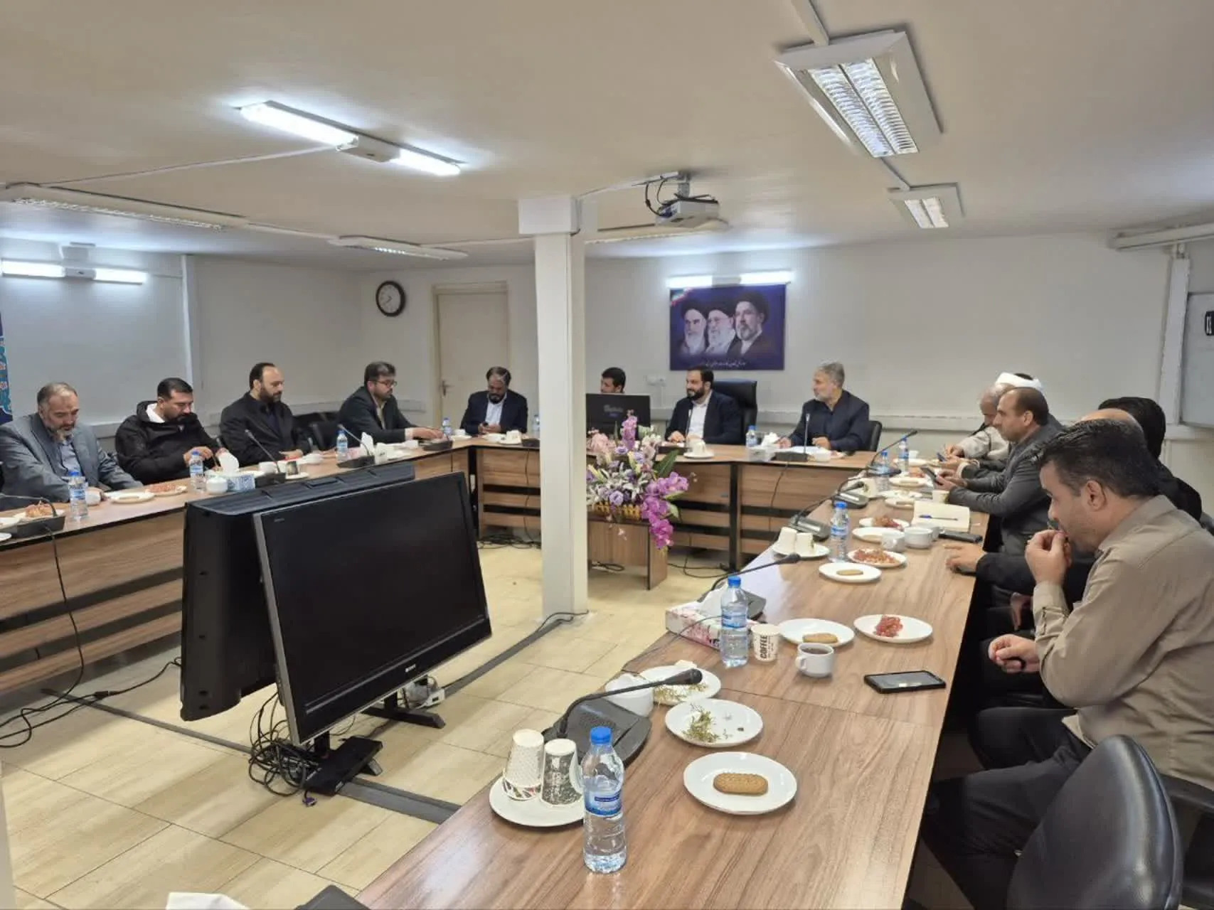 نشست جانشین سازمان بسیج کارگران و کارخانجات کشور با شورای استان زنجان
