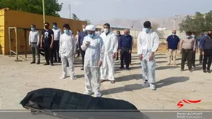 حضورجهادگران روحانی قرارگاه معنویت وسلامت تنگستان درزمینه تغسیل ودفن اموات کرونایی