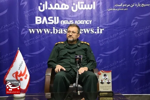 بسیج نقش مهمی در همراه کردن مردم و جهاد تبیین و روشنگری دارد