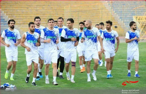 به کارگیری حدود ۵۰ درصد از بازیکنان بومی برای شروع لیگ برترکشور /نگاه ویژه در فصل جدید به بازیکنان بومی و جوان در تیم فوتبال آلومینیوم اراک
