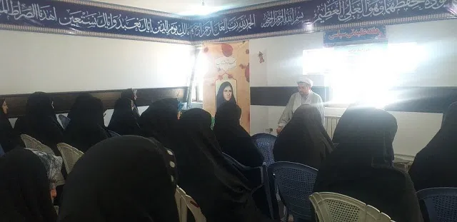 نشست عقیدتی سیاسی در حوزه مطهره(س) بهارستان برگزار شد