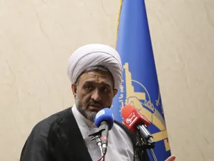 زمانه و مردم تاثیر مستقیمی بر تصمیمات امام جامعه در پیشبرد اهداف اسلام دارد/انقلاب ما بر اساس اراده الهی است