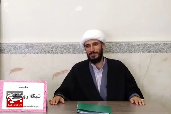 ضرورت مقابله با شبهات دشمنان و جهاد تبیین