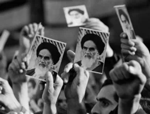 جامعه ای که بر پایه ولایت الهی عمل می کند به سعادت می رسد