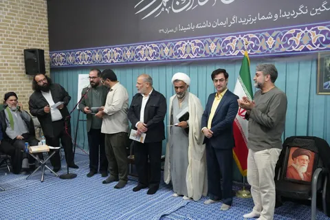 تجلیل از شاعران حماسه‌آفرین «شعر هنگامه» با حضور فرمانده سپاه قم