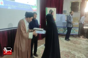 فرهیختگان حوزه پرورشی و تربیت بدنی آموزش و پرورش شهرستان دیر تجلیل شدند