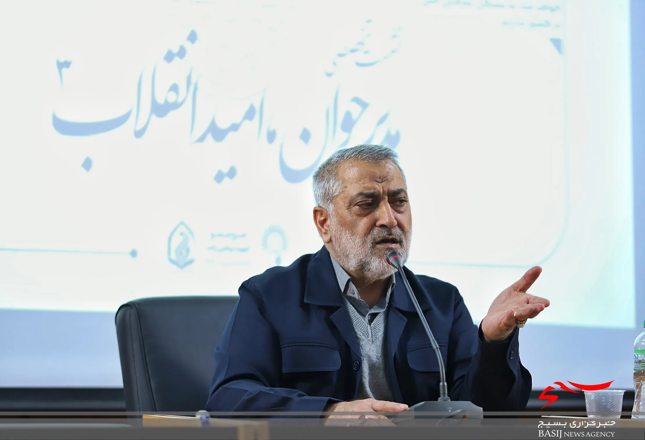 وظیفه‌ روحانیت، سامان دادن به جنگ شناختی‌ است