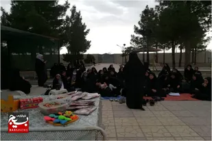جشن روز دختر به همت بسیجیان در پارک بانوان سرخه برگزار شد