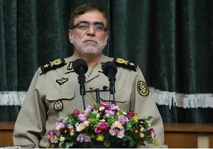 توانایی دفاع موثر در برابر هر تهدیدی را داریم/ نخبگان و جوانان خود را دربرابر  تهدیدات فضای مجازی  حفظ کنند