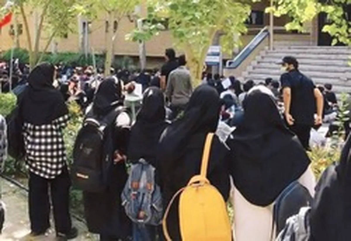 نشست علمی بررسی تحولات اخیر با موضوع «زن، عفاف و پوشش»
عصر عقلانیت چرا شما را به سوی «خیر عفاف» رهنمون نمی‌کند؟!
