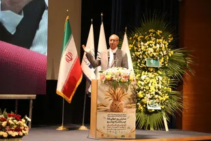 نظارت بر سلامت مواد غذایی بدون اغماض باشد