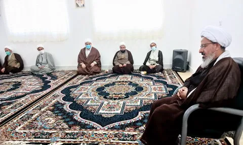 حضور و زندگی طلاب بین مردم در سبک زندگی دینی موثر است