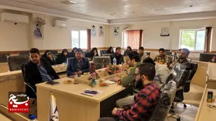 نشست مسئولین بسیج دانشجویی دانشگاه فرهنگیان گیلان با محوریت جهاد تبیین و توانمندسازی دانش&zwnj;آموزان و خانواده&zwnj;ها