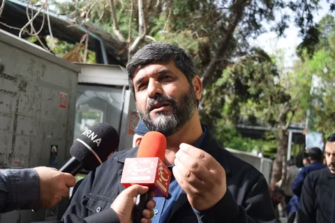 خداباوری و خودباوری دو ویژگی مهم شهید آوینی بود