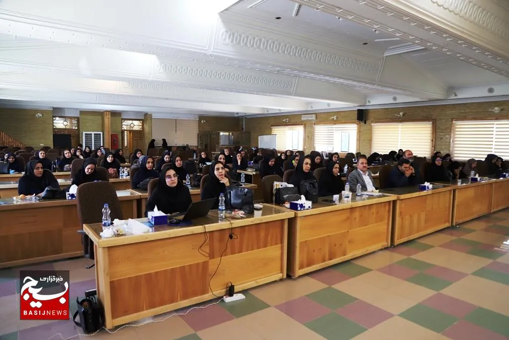 بانوان صنعت آب و برق، الگوی عملی تعهد و تخصص