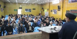 انقلاب اسلامی ایران برگرفته از قیام عاشورا است