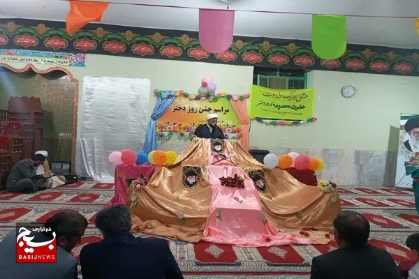 باید از فرصت دهه کرامت به منظور روشنگری و بصیرت افزایی دختران استفاده کرد