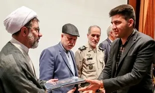 رونمایی از 4عنوان کتاب تاریخ شفاهی دفاع مقدس استان