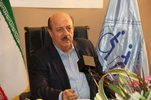 با تلاش شبانه روزی کلیه پرسنل آسایشگاه کهریزک، کرونا مهار شد/
یک پرستار فرزندان خردسال خود را به شهرستان فرستاد تا به طور کامل در خدمت بیماران باشد