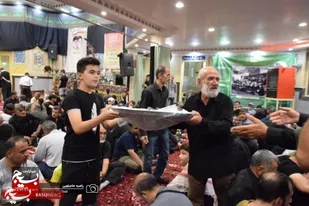 عشق و ارادتی که کوچک و بزرگ نمی&zwnj;شناسد