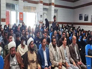 برگزاری همایش جهادگران فاطمی به مناسبت همزمان با هفته ی بسیج در شهرستان بدره
