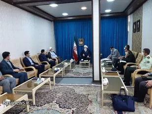دشمن جنگ را به داخل خانه ها کشانده است