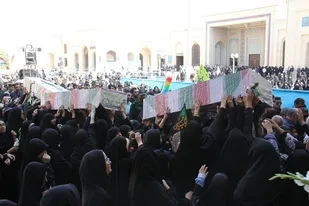 تشییع پیکر مطهر ۷ شهید گمنام در فارس